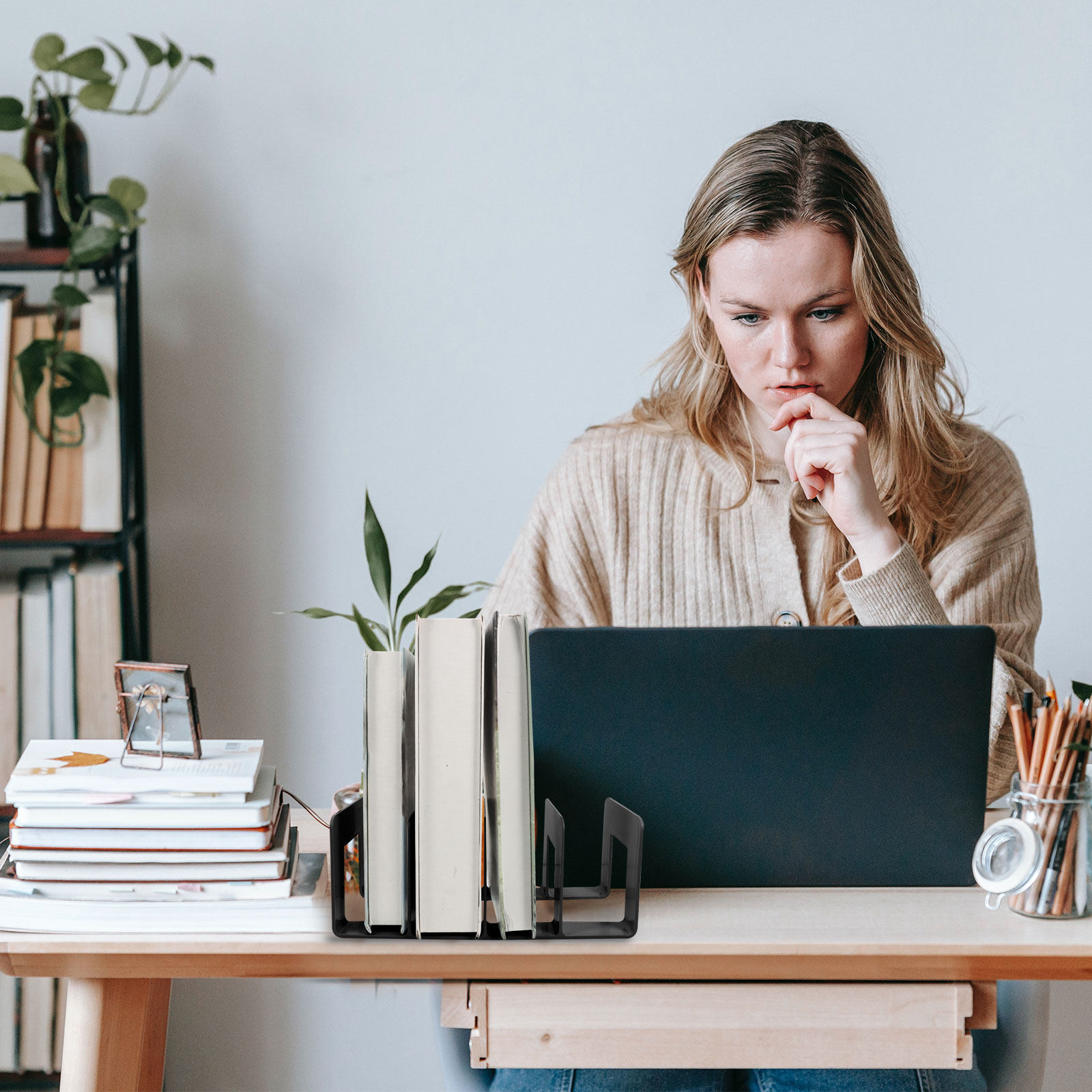 منظم كتب متعدد الأقسام للمكتب  - مراجعة Home Office With Library وسعره